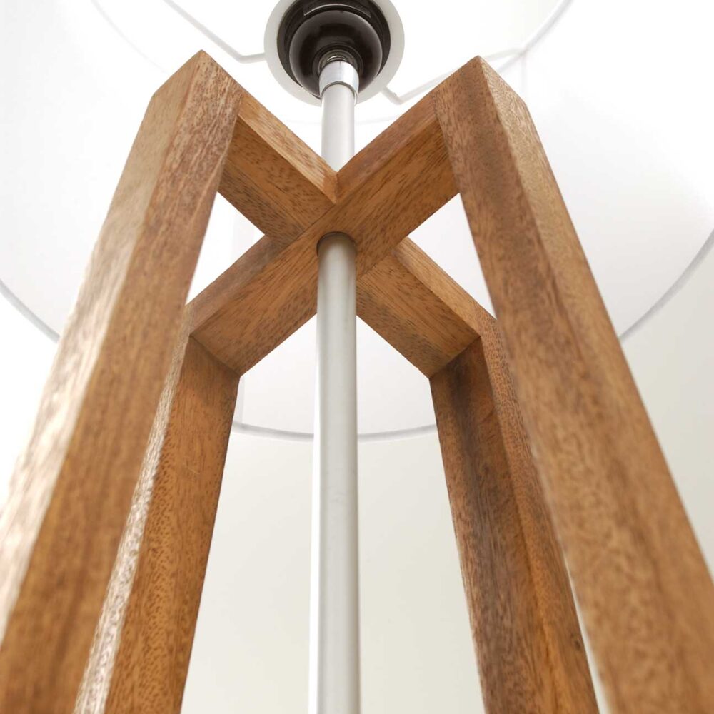 Cross floor lamp - detail photo of the wooden lamp
