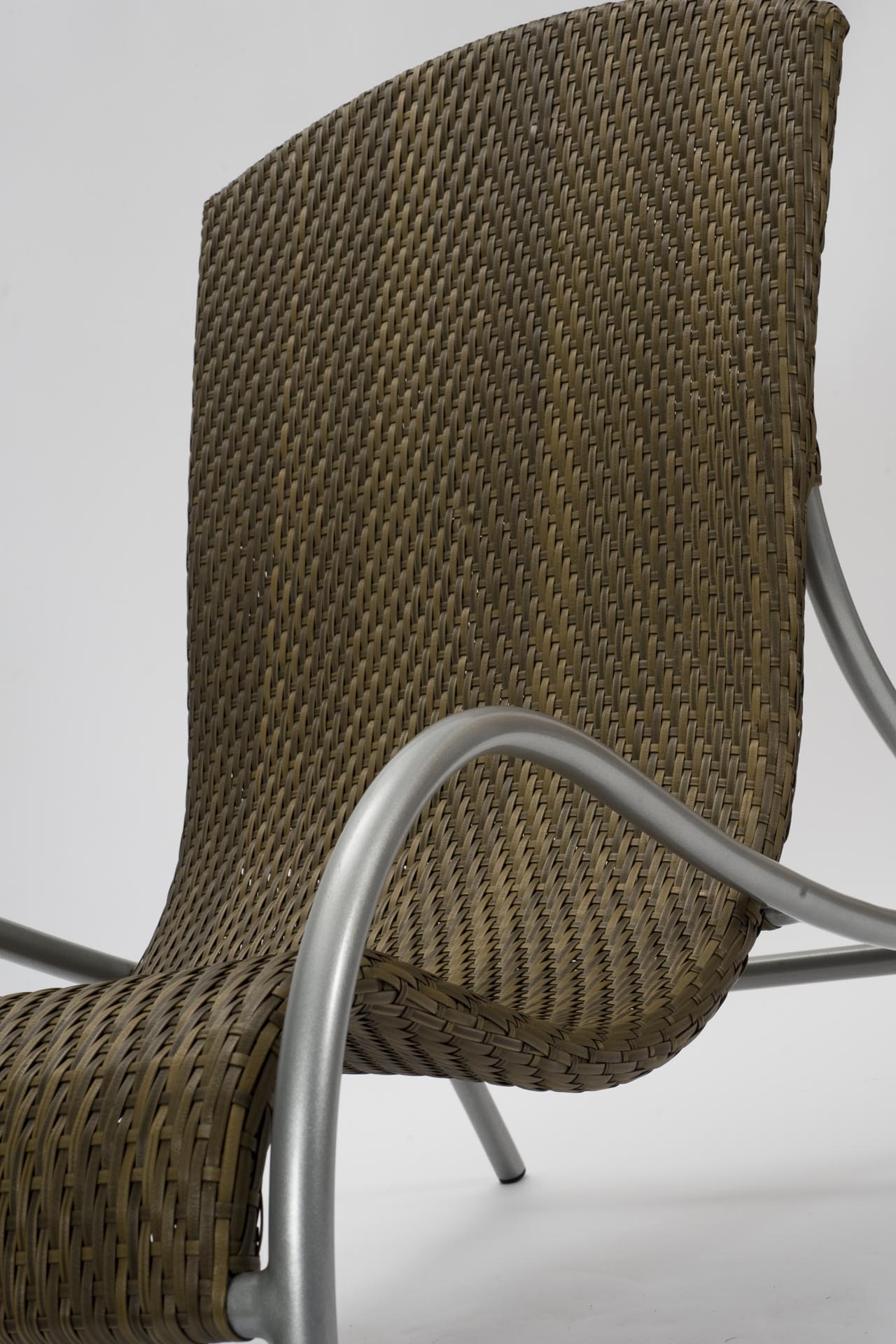flow outdoor chair lounger - summergrass - detail