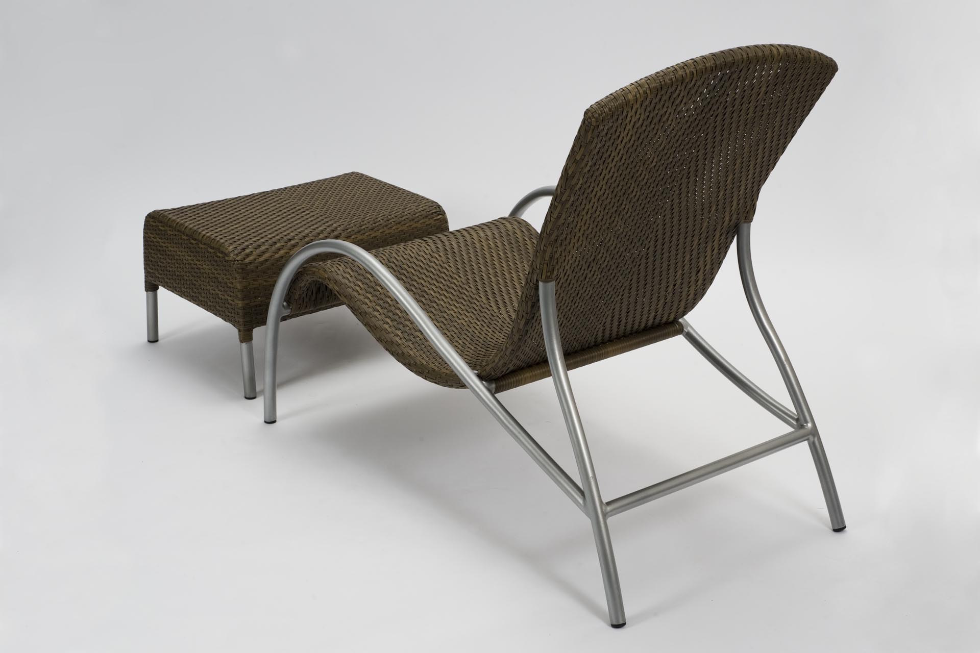 flow outdoor chair-lounger with footstool - summergrass