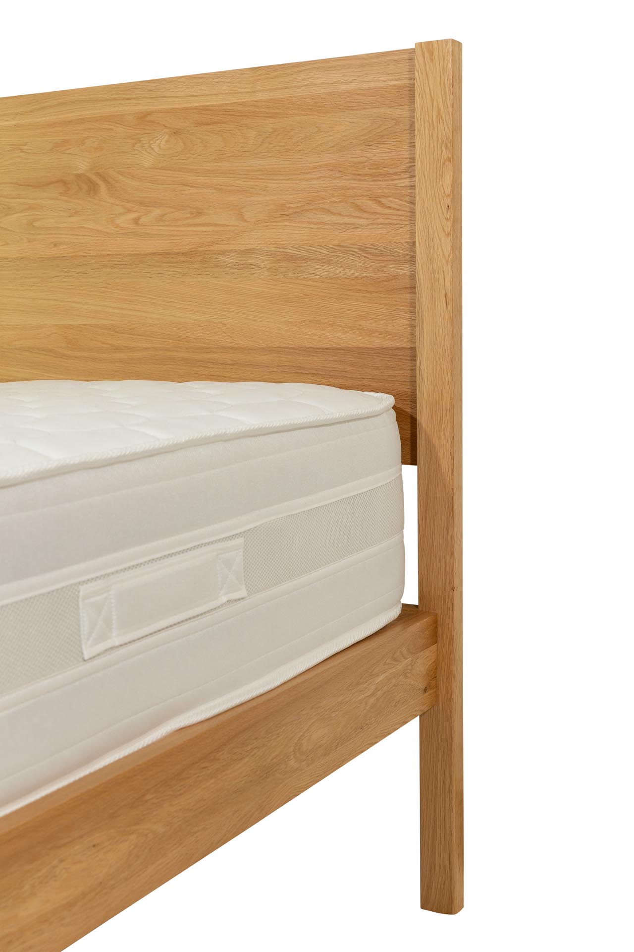 guest bed frame - bedhead detail