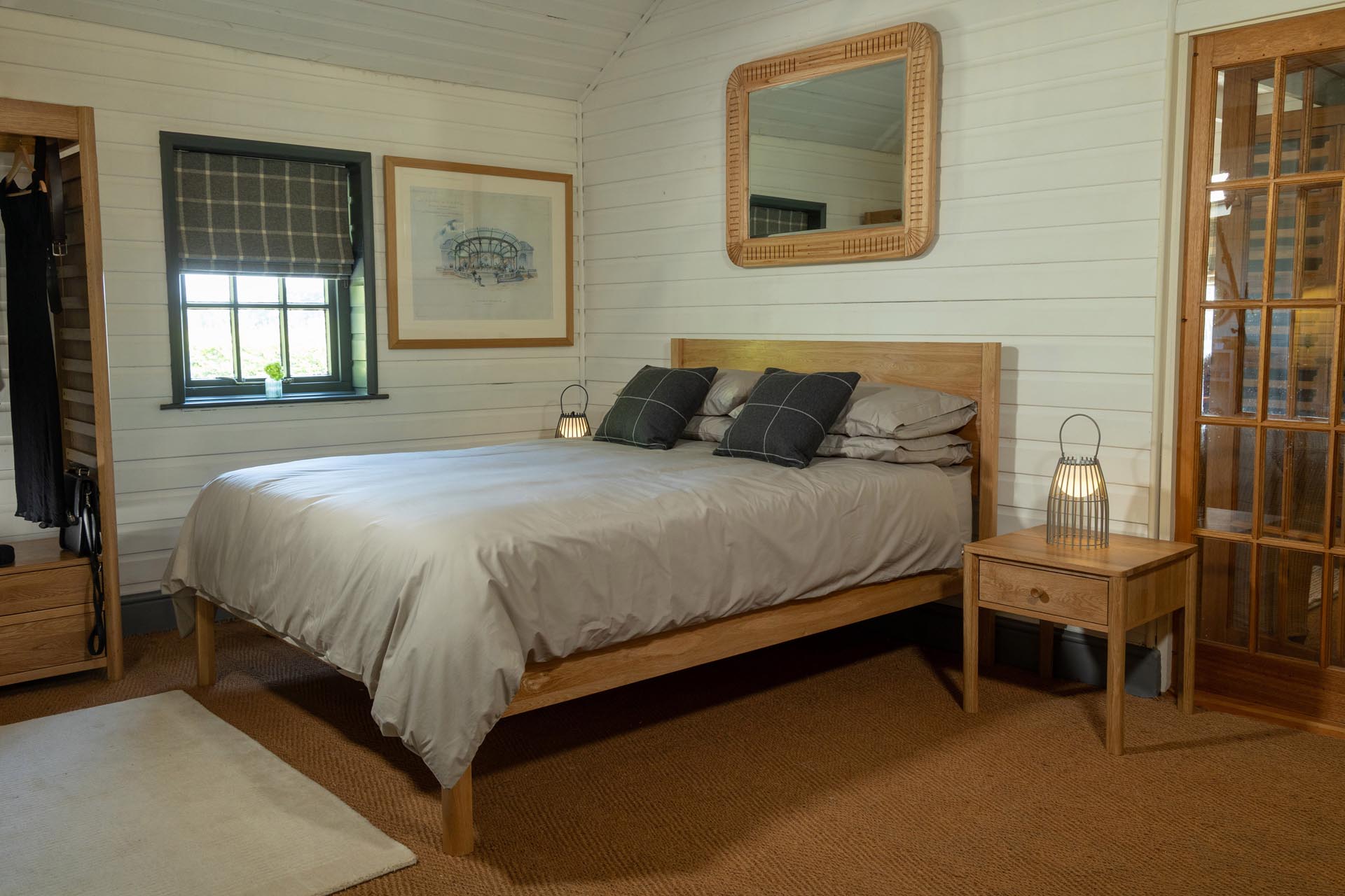 guest bedroom range, with two bedsides