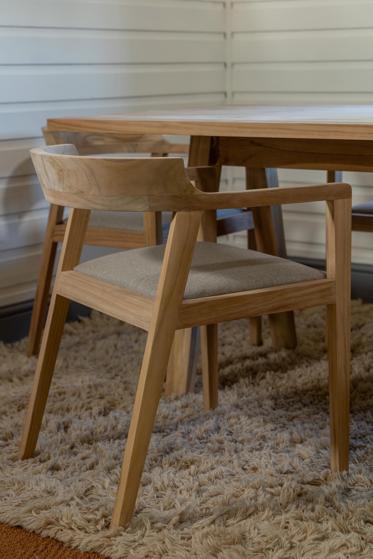 hampstead dining chair mood